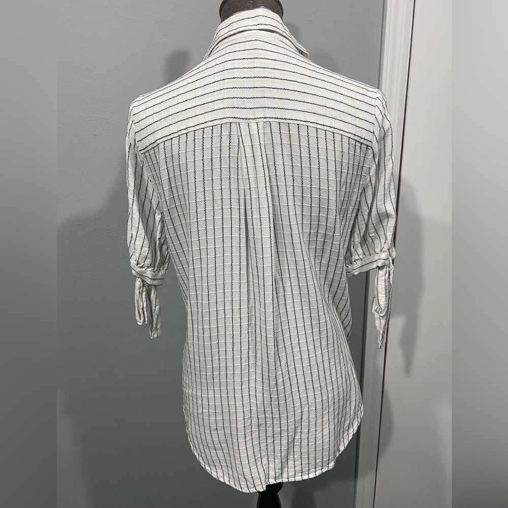 BCBGeneration Blouse - Picture 2 of 8